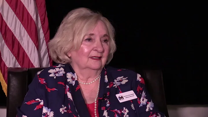 Carolyn Schneider Photo 33