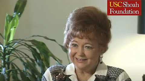 Gloria Lyons Photo 28