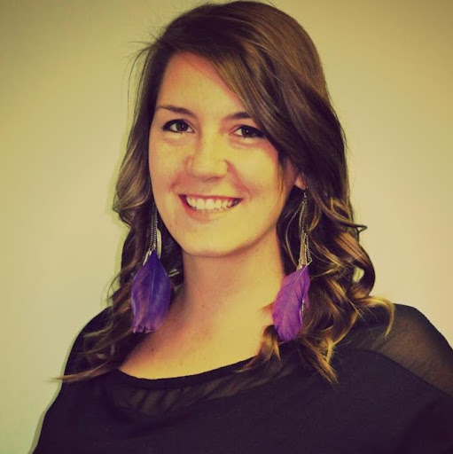 Kate Roberts Photo 14
