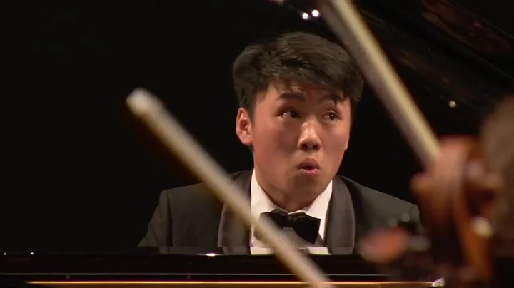 George Li Photo 32