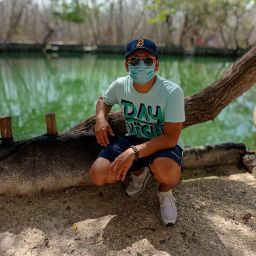 Abraham Salas Photo 16