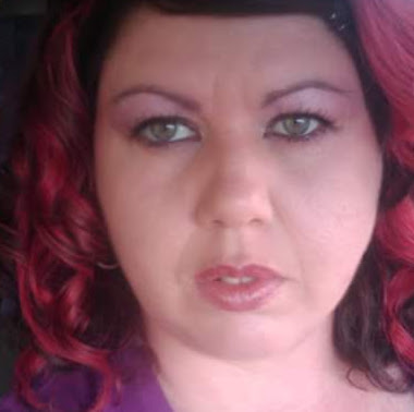 Leah Wallace Photo 9