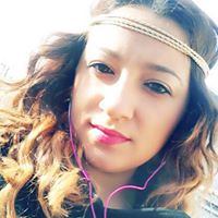 Jesenia Ruiz Photo 8