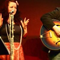 Paula Flynn Photo 5