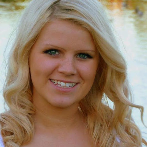 Candice Mcintosh Photo 12