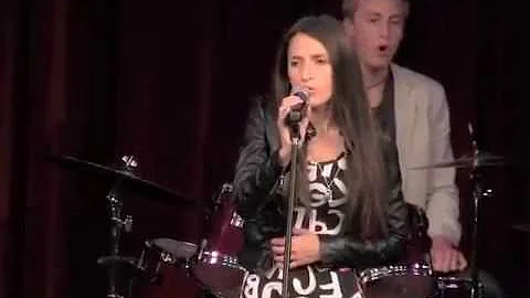 Samantha Leone Photo 30