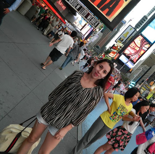 Erica Segovia Photo 12