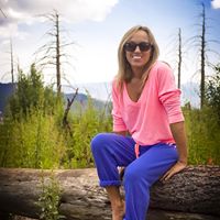 Julie Henning Photo 7