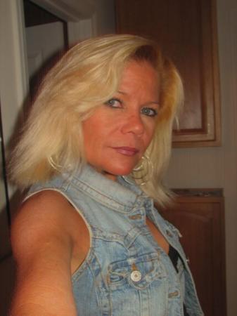 Cheryl Armstrong Photo 18