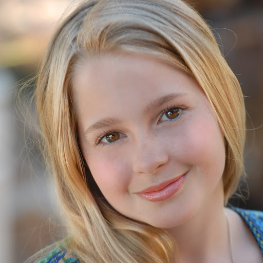 Erin Kinsey Photo 13