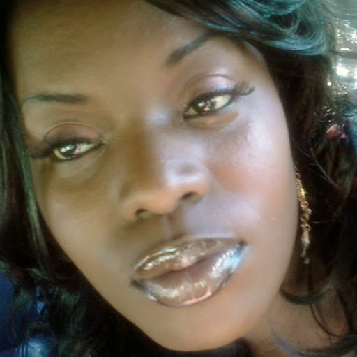 Candice Henderson Photo 15