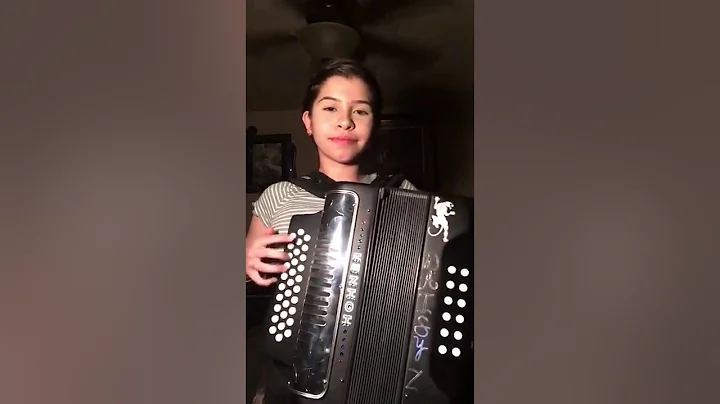 Daisy Zavala Photo 29