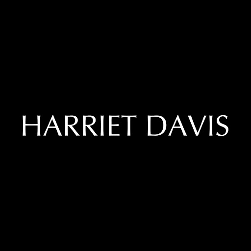 Harriet Davis Photo 15