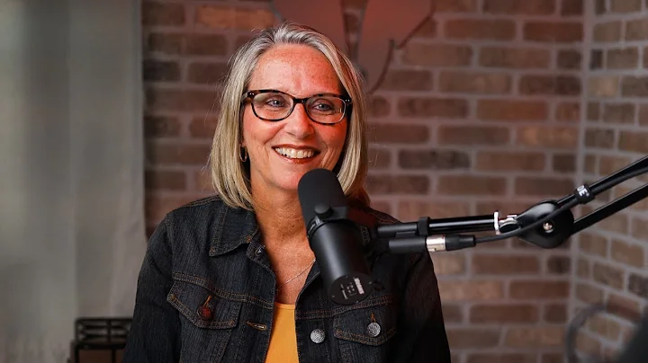 Julie Gross Photo 33