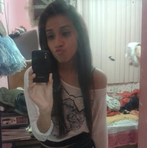 Jacqueline Narvaez Photo 10