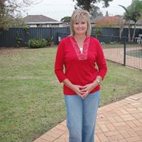 Tina Newton Photo 7