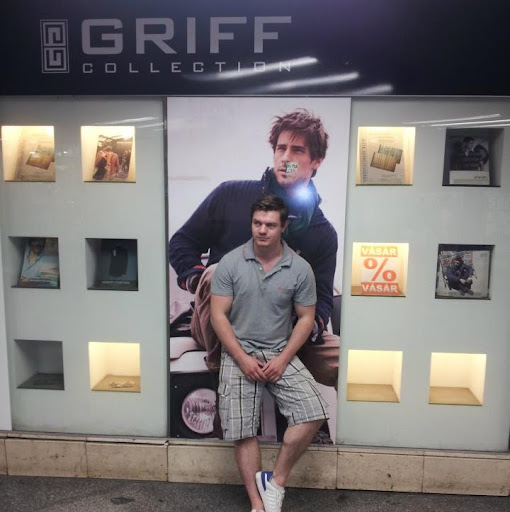 Carl Griffiths Photo 9