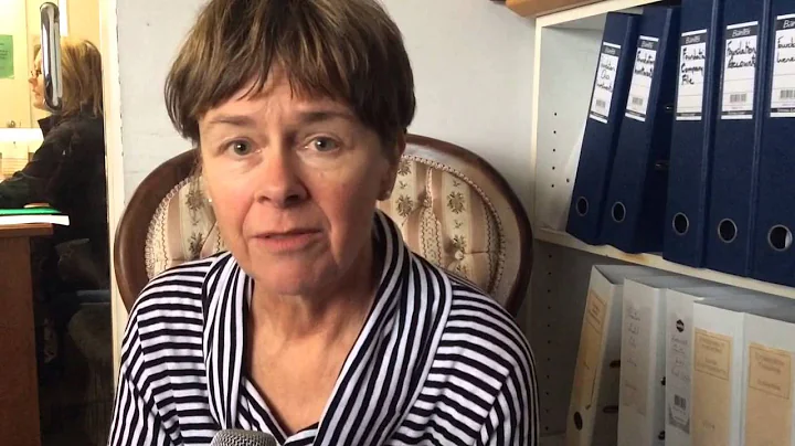 Penny Cook Photo 32