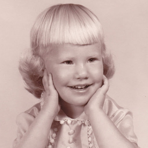 Ann Darling Photo 9
