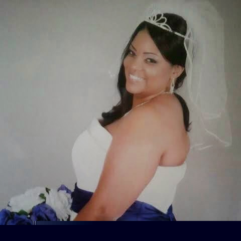 Alisha Adams Photo 9