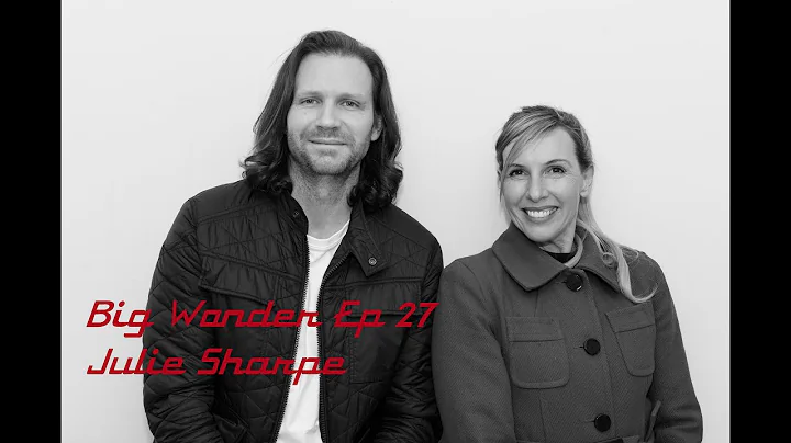 Julie Sharpe Photo 34