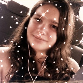 Danielle Fernandez Photo 10