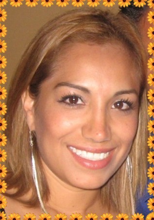 Kelly Calderon Photo 17