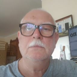 Robert Whyte Photo 11