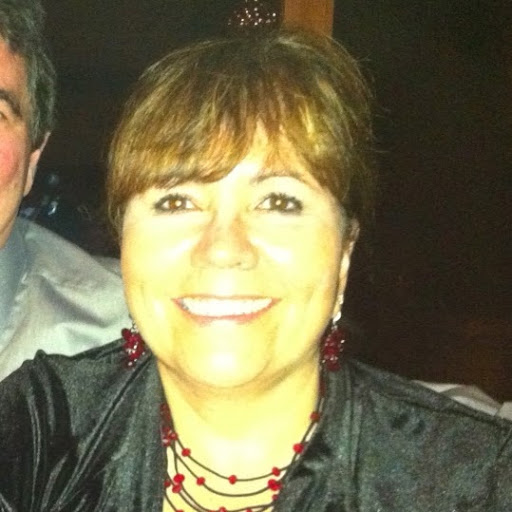 Bernadette Lange Photo 10