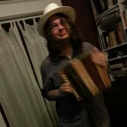 Thomas Mckenna Photo 17