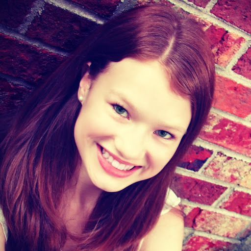 Christen Moore Photo 9