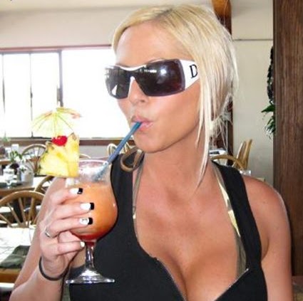 Christine Dolce Photo 9