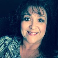 Lori Saenz Photo 4