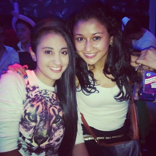 Erika Jimenez Photo 16