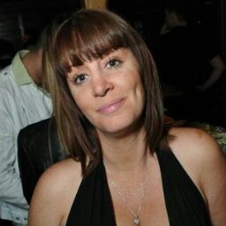 Traci Thompson Photo 17