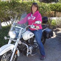 Cindy Schneider Photo 8
