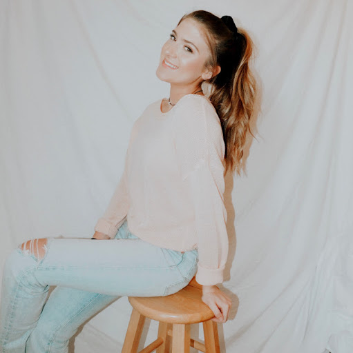 Elise Wilson Photo 10