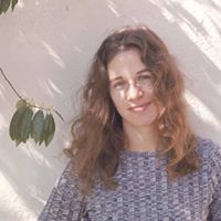 Elizabeth Heller Photo 3