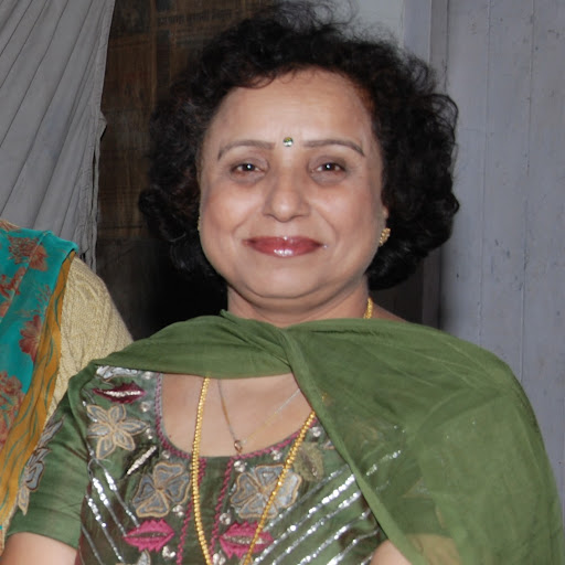 Neelam Chopra Photo 11