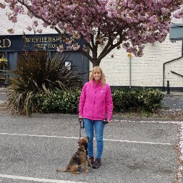 Debbie Wheatley Photo 10