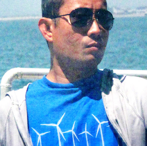 Roy Van Photo 9