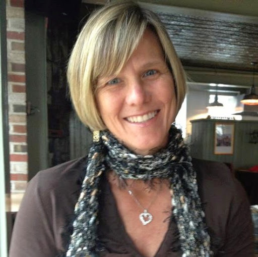 Ellen Johnson Photo 18