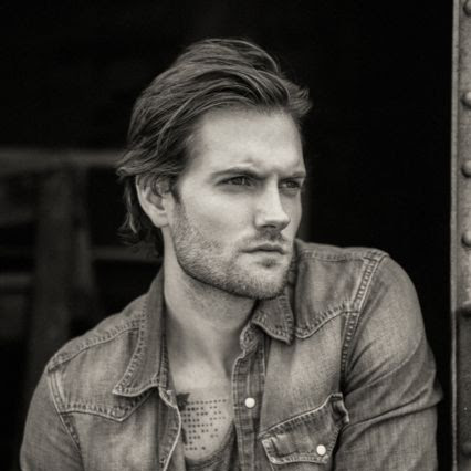 Austin Cook Photo 14