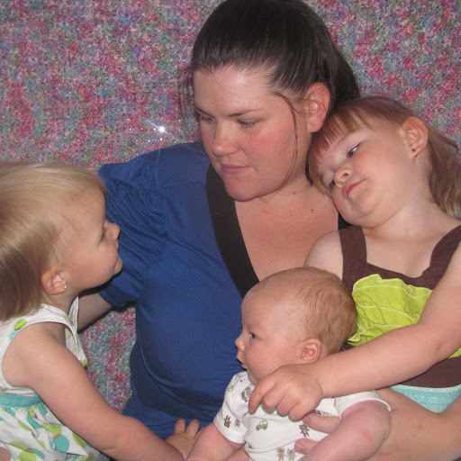 Nicole Riggs Photo 15