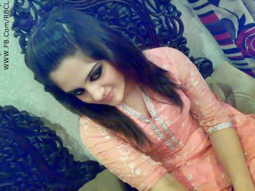 Sidra Khan Photo 16