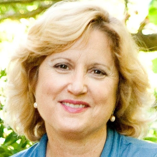 Julie Eldridge Photo 9