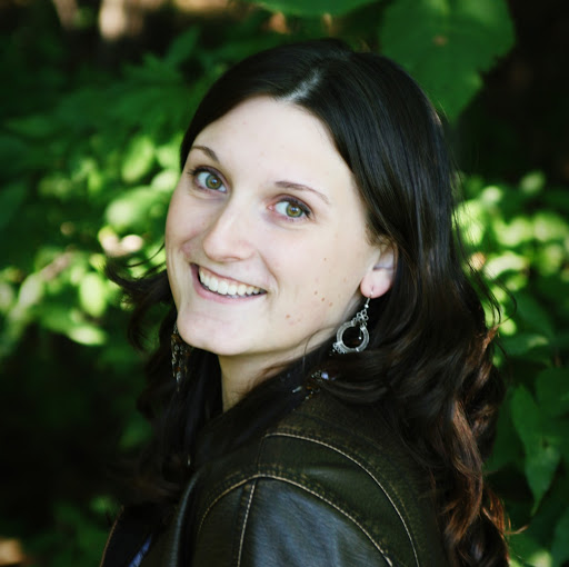 Emily Guthrie Photo 9
