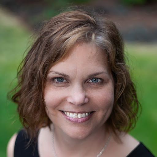 Julie Armstrong Photo 12