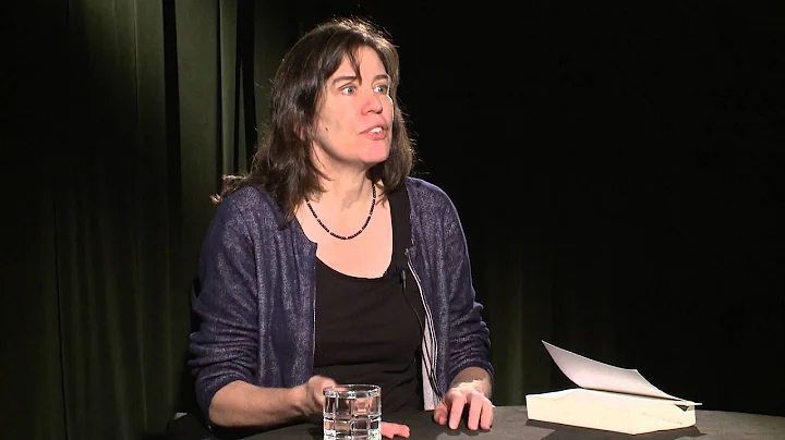 Julie Phillips Photo 28