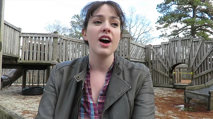 Julie Zimmer Photo 26